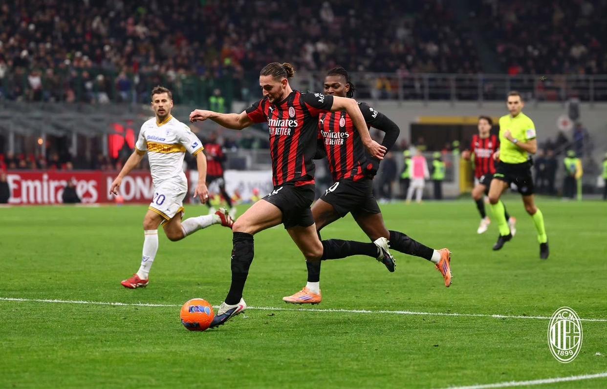 开云官方-挺过来了？米兰后发优势渐显，一周一赛成常态，替补球员回血